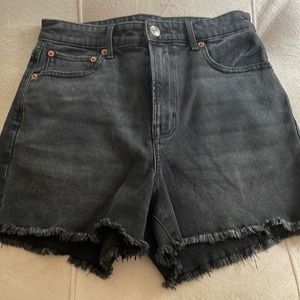Womens American Eagle black Jean short highest rise 90s boyfriend short Size 2
